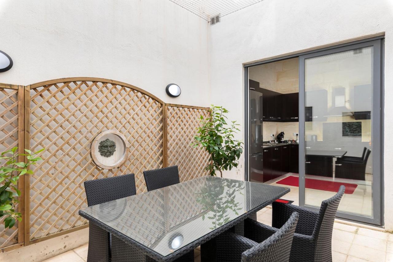 Traditional & Modern Maltese Townhouse - Rooftop Terrace And Sea Views, Close To Birgu Waterfront Cospicua Buitenkant foto