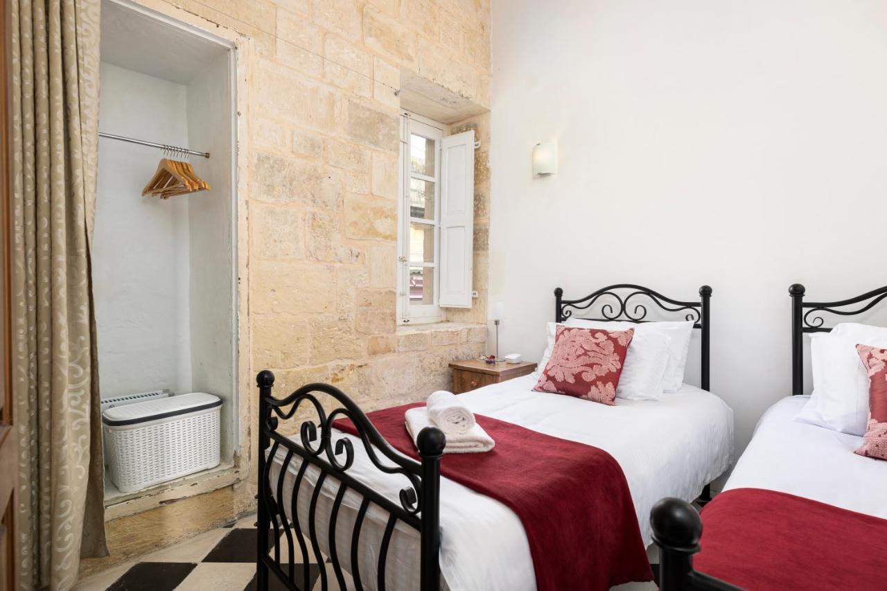 Traditional & Modern Maltese Townhouse - Rooftop Terrace And Sea Views, Close To Birgu Waterfront Cospicua Buitenkant foto