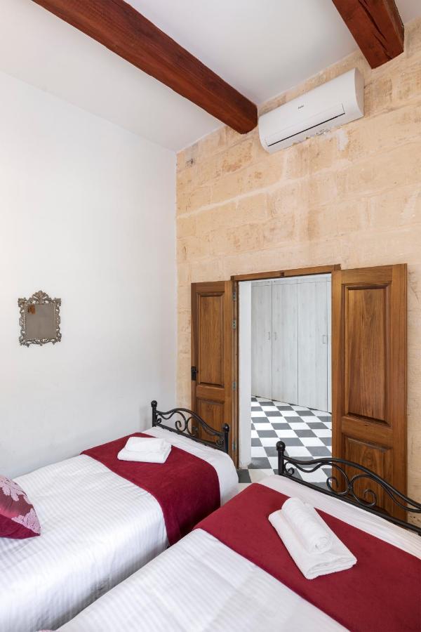 Traditional & Modern Maltese Townhouse - Rooftop Terrace And Sea Views, Close To Birgu Waterfront Cospicua Buitenkant foto