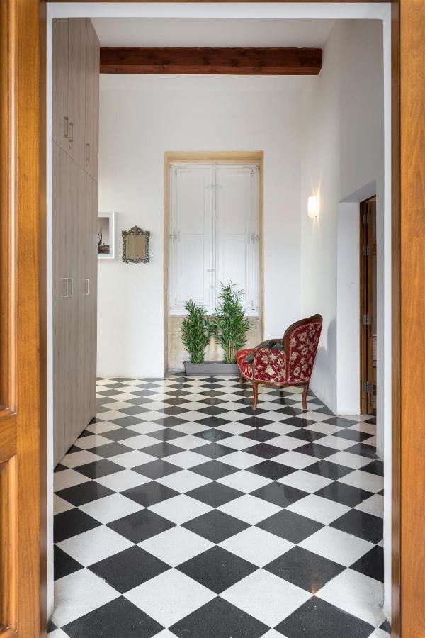 Traditional & Modern Maltese Townhouse - Rooftop Terrace And Sea Views, Close To Birgu Waterfront Cospicua Buitenkant foto